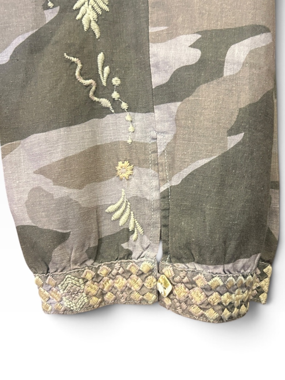 Johnny Was Los Angeles Linen Camo Embroidered Pull-On Joggers Size Large - Picture 6 of 8